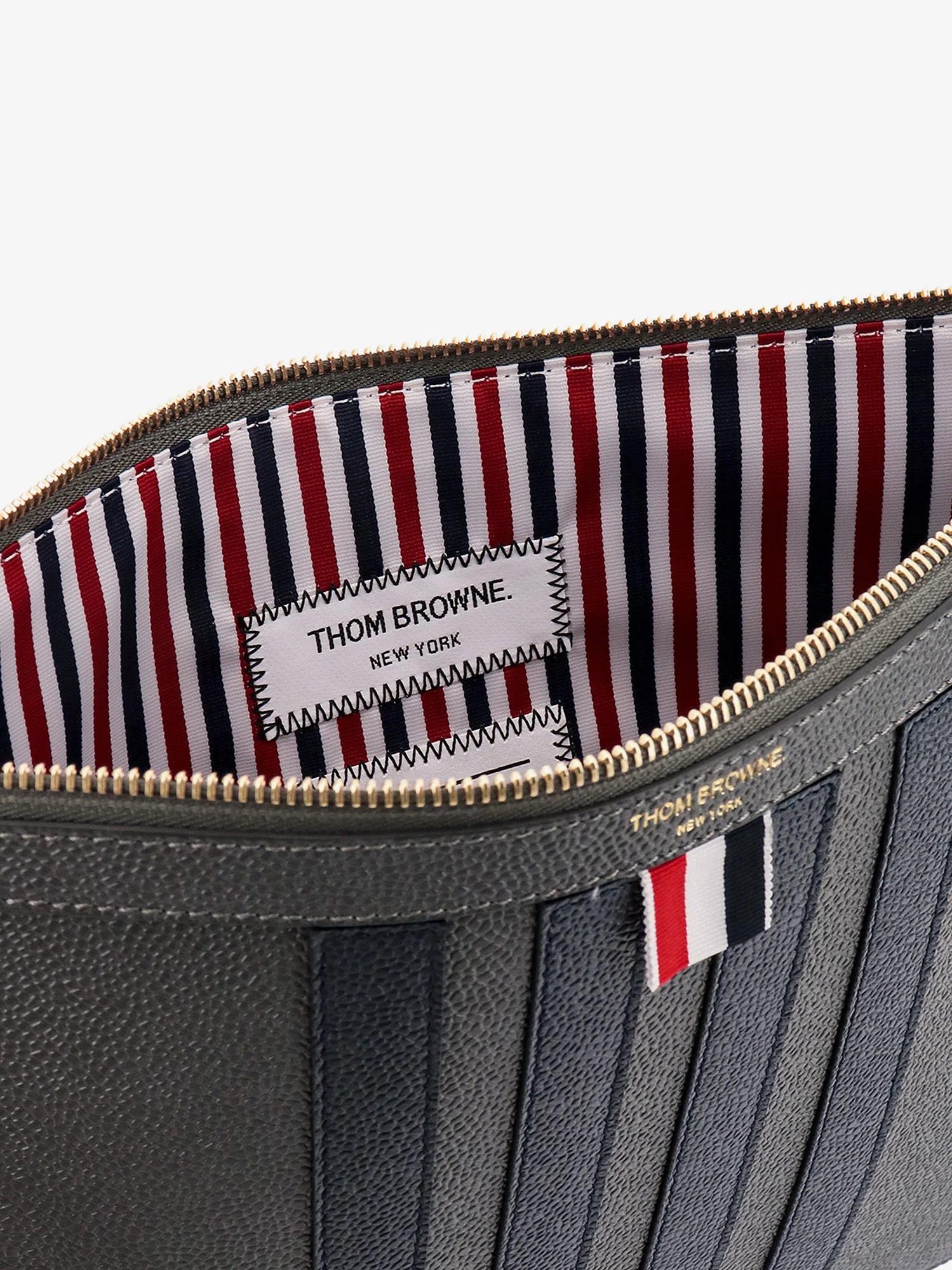 (10307)[THOM BROWNE]클러치/파우치 23SS MAC155A00198 025